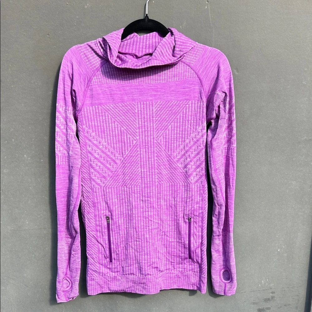Lulu Lemon pullover - Picture 1 of 2